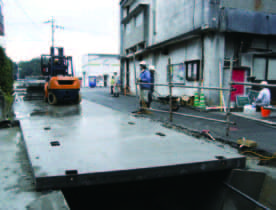 床版（プレキャスト）