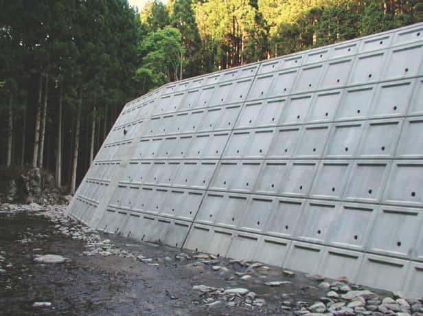 うらかたくん【HPB】専用
裏型枠付大型積ブロック