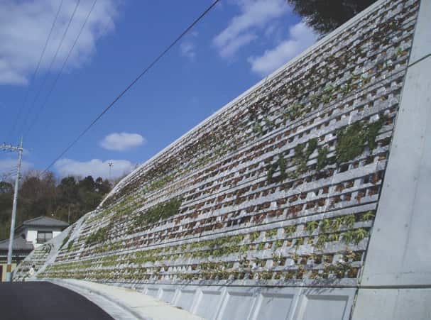 Coco・A・グリーン
植栽基盤内臓緑化タイプ